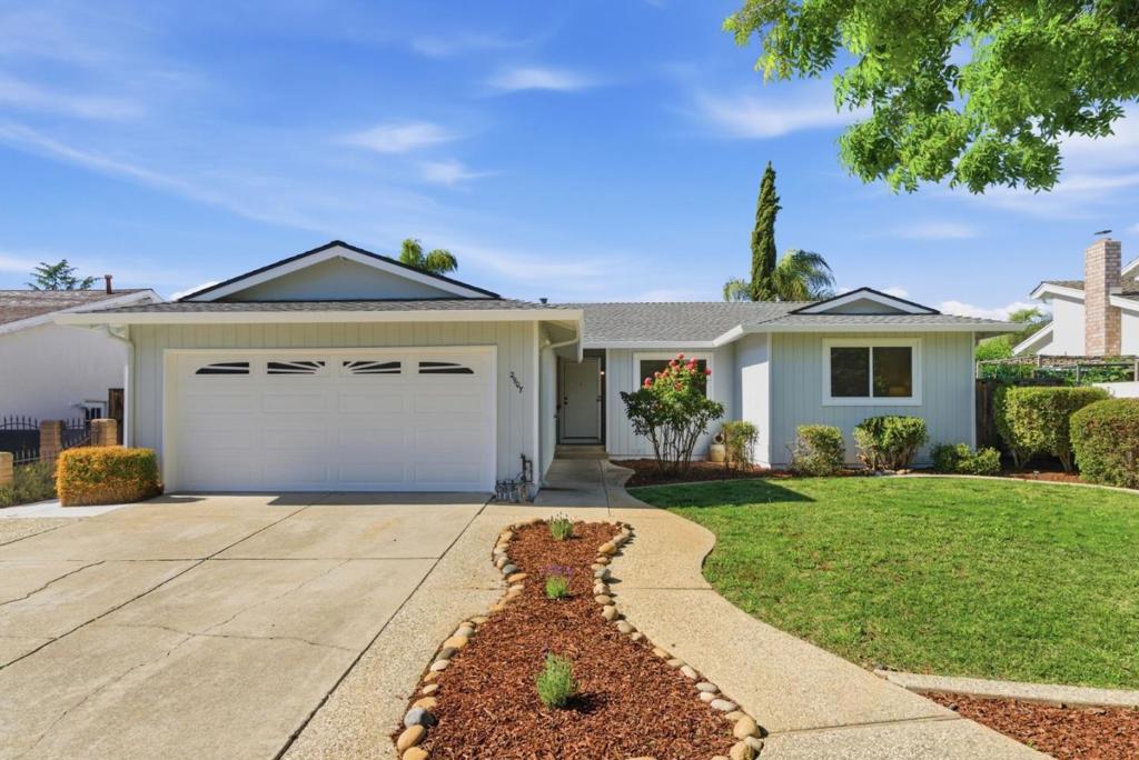 2907 Queens Estates Court
