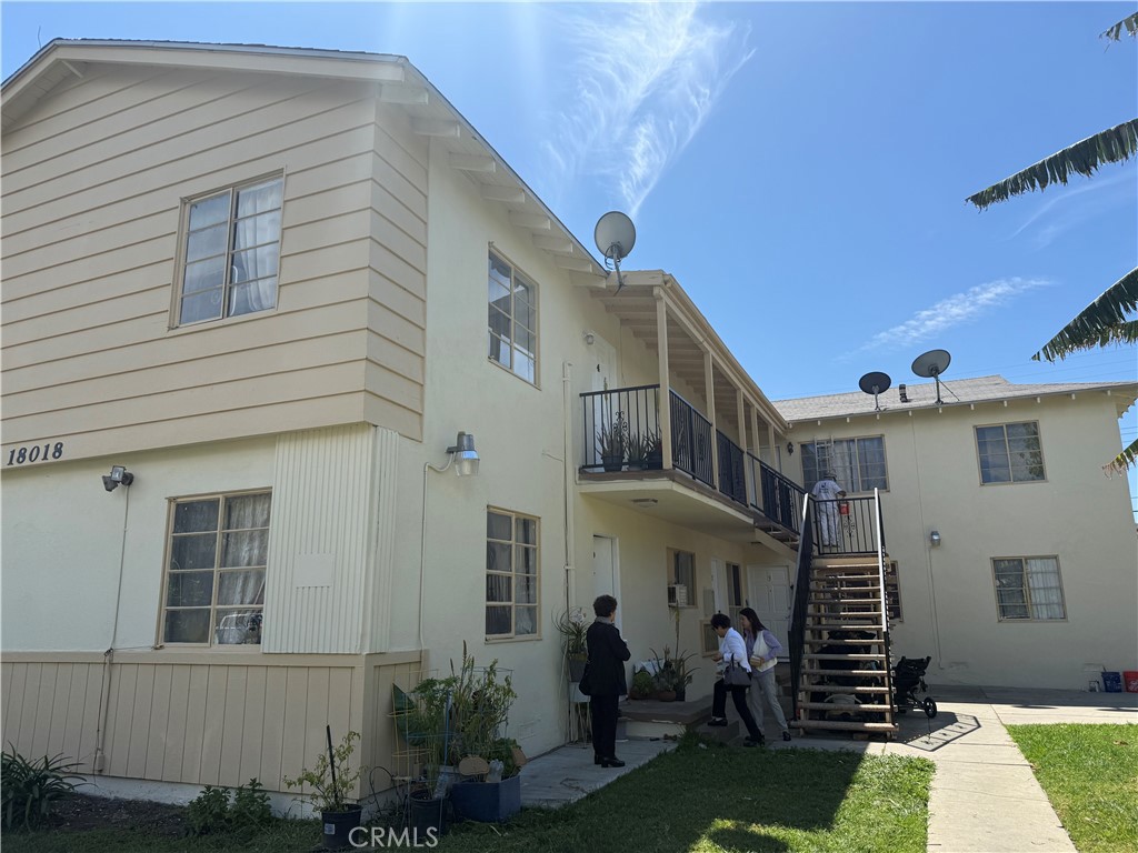 18018 Schoenborn Street