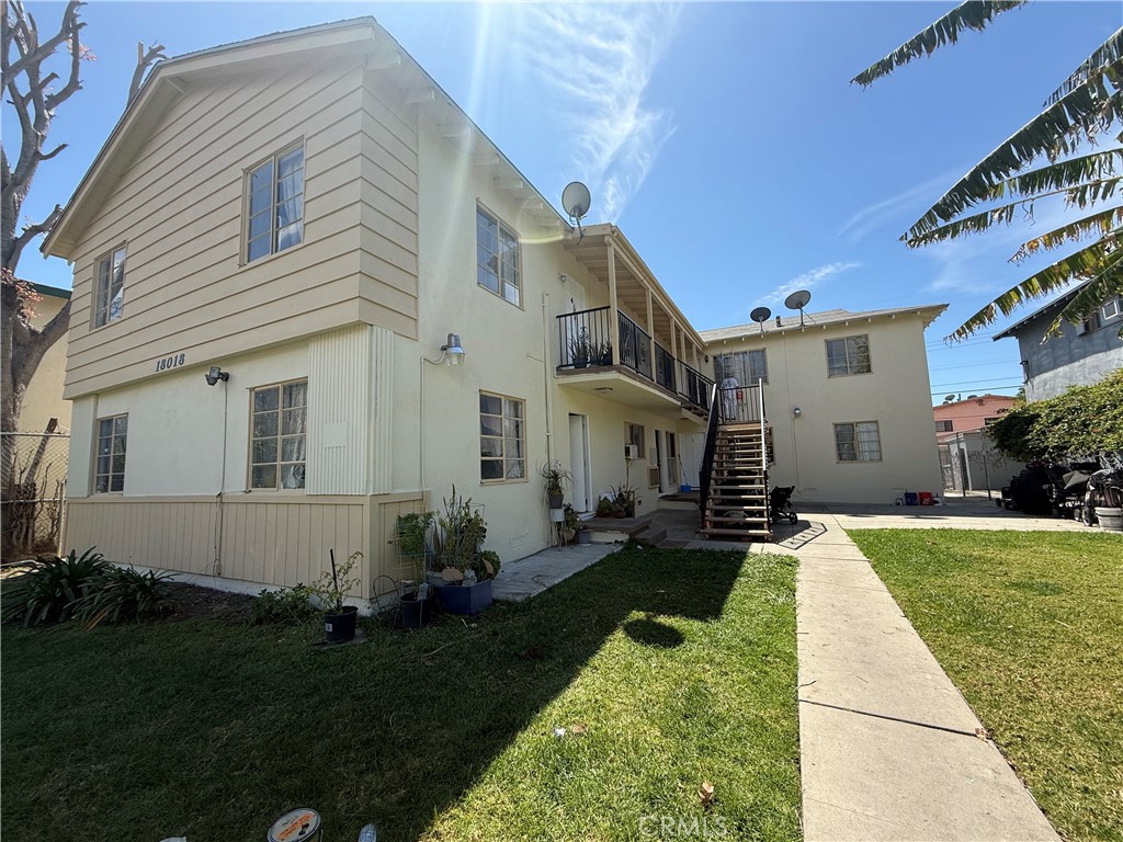 18018 Schoenborn Street