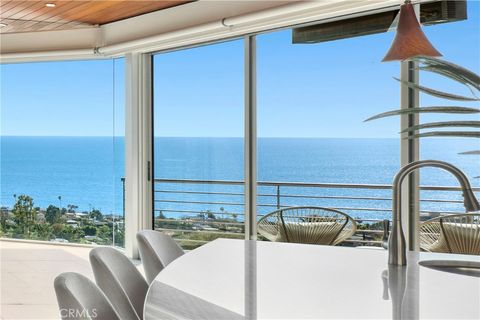 Photo of 856 Diamond, Laguna Beach, CA 92651 (MLS # LG25097922)