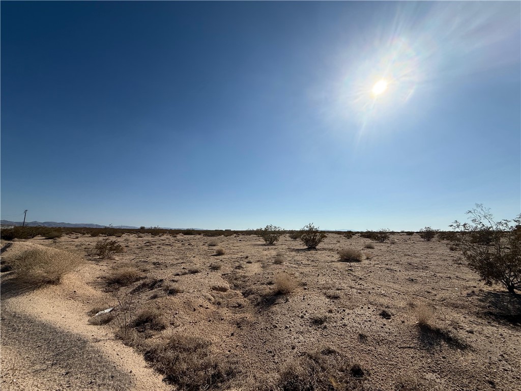Opportunity knocks with this spacious vacant lot located in the heart of 29 Palms, offering endless possibilities for your next build or investment. Situated on Lear Avenue, this property provides a perfect canvas for your custom home, vacation getaway, or land investment.
The lot boasts a flat, easy-to-build terrain with convenient access to local roads, utilities, and nearby amenities. Enjoy the unique desert charm of 29 Palms, known for its stunning natural beauty, proximity to Joshua Tree National Park, and a thriving community rich in culture and outdoor activities.
Whether you're dreaming of a quiet retreat or a permanent residence, this parcel offers a great location with easy access to shopping, dining, schools, and recreational opportunities.