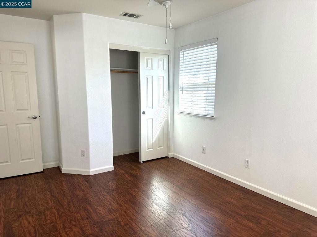 LOS MEDANOS - Residential