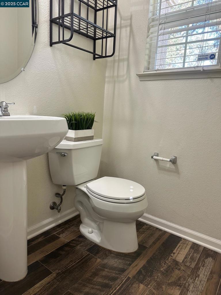 LOS MEDANOS - Residential