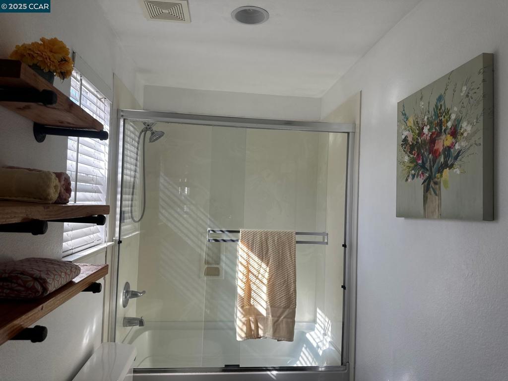 LOS MEDANOS - Residential