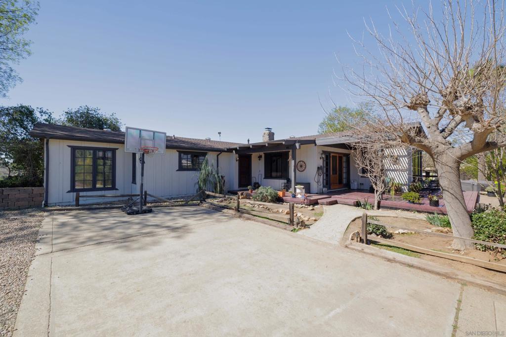 14957 Cool Valley Rd