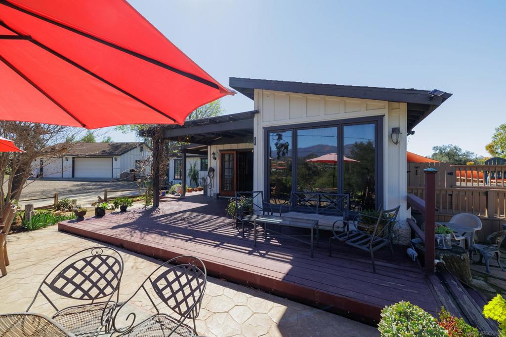 14957 Cool Valley Rd