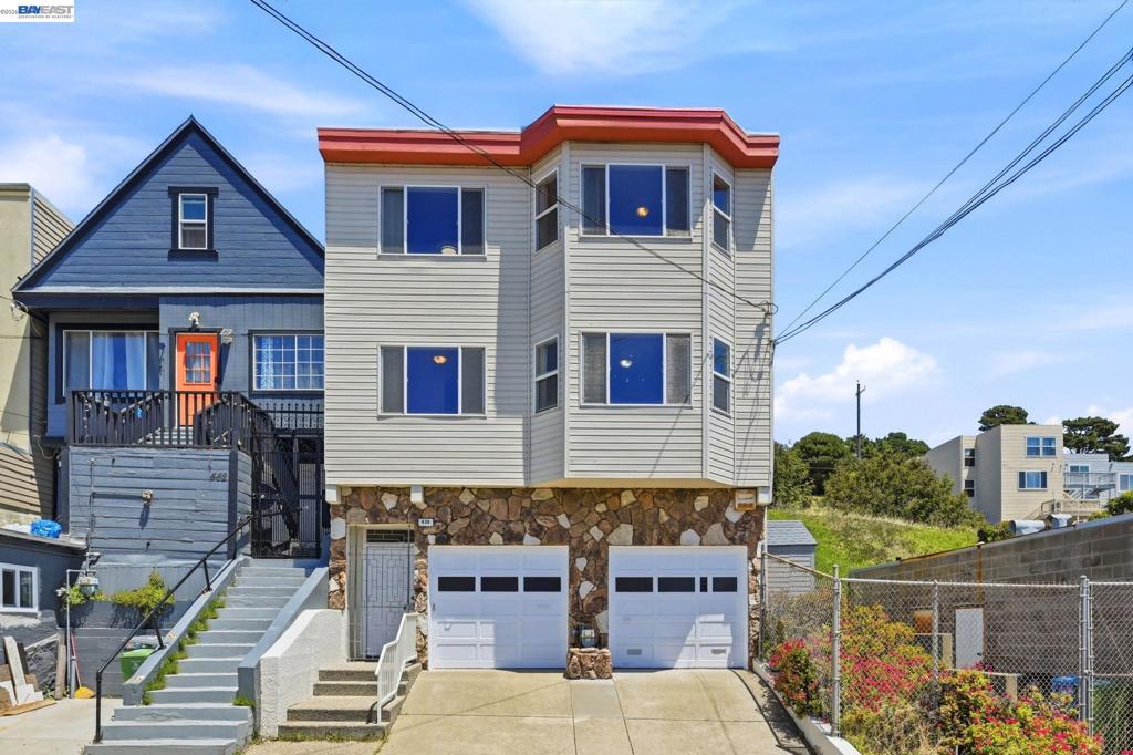 438 Leland Ave