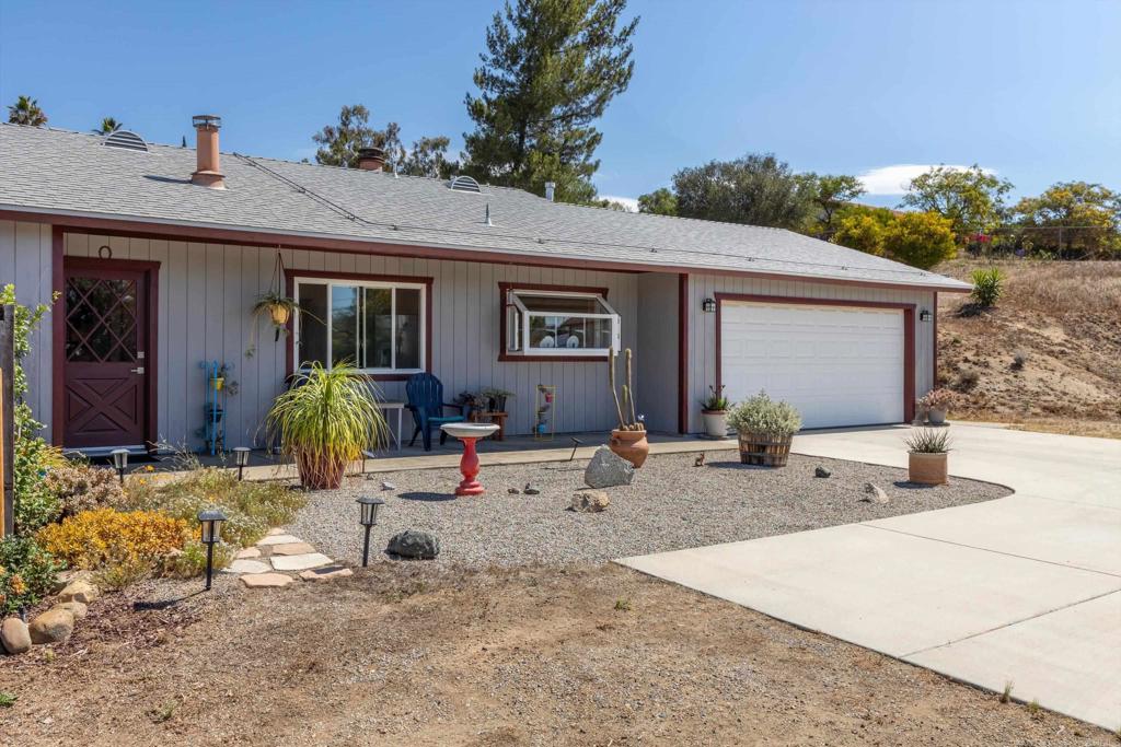 13734 W Oak Glen Rd