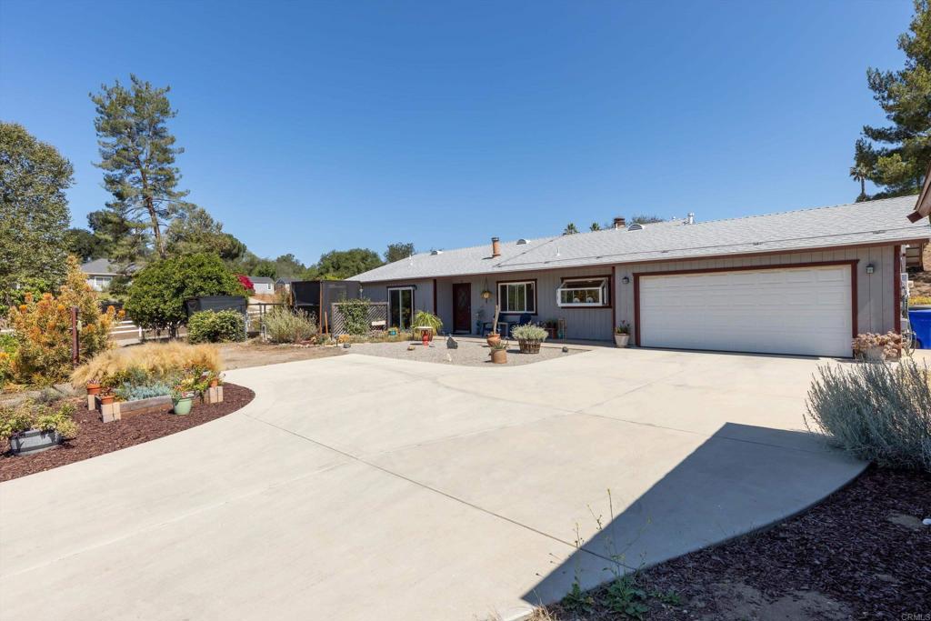 13734 W Oak Glen Rd
