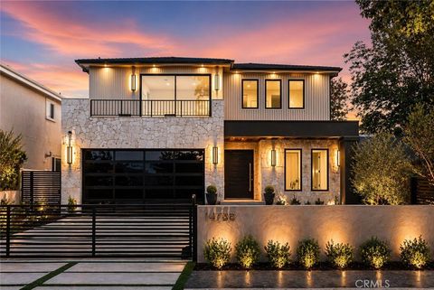 Photo of 14738 Otsego Street, Sherman Oaks, CA 91403 (MLS # SR26089248)