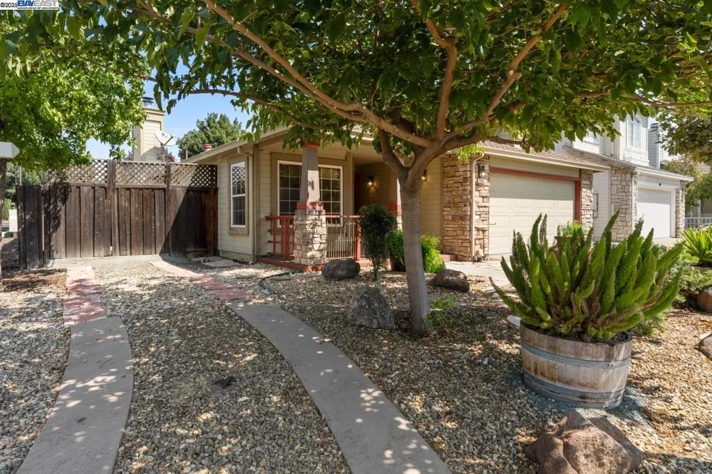 Brentwood, California 94513, United States, 3 Bedrooms Bedrooms, ,2 BathroomsBathrooms,Residential,Pending,199420