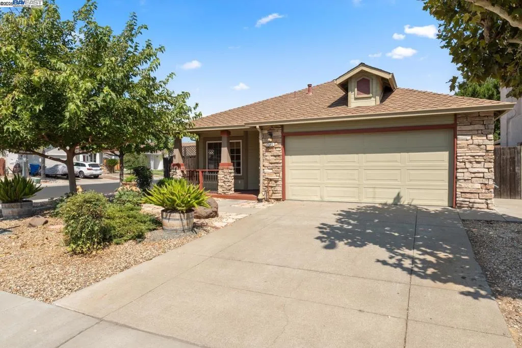 Brentwood, California 94513, United States, 3 Bedrooms Bedrooms, ,2 BathroomsBathrooms,Residential,Pending,199420