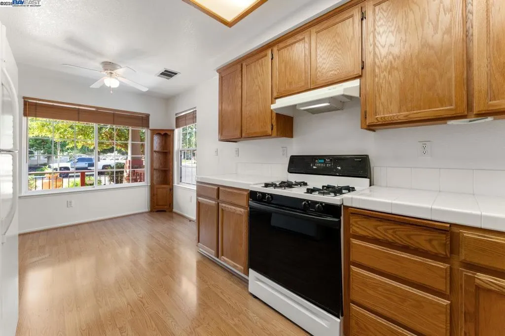 Brentwood, California 94513, United States, 3 Bedrooms Bedrooms, ,2 BathroomsBathrooms,Residential,Pending,199420