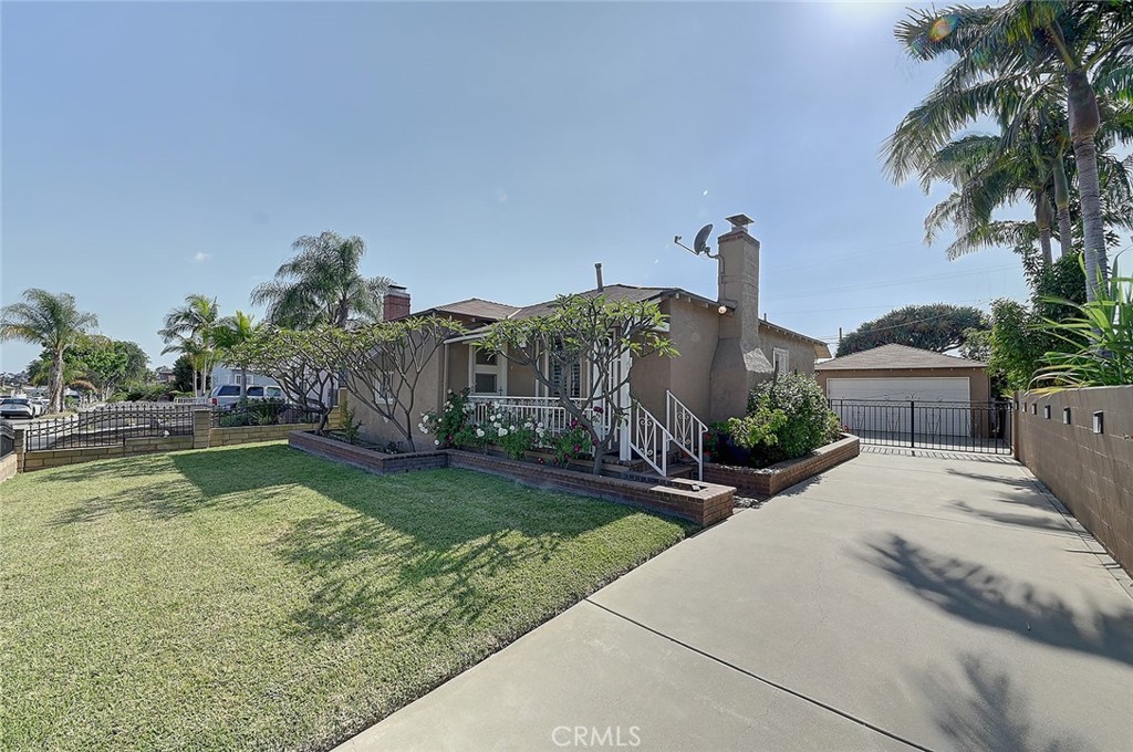 733 Keenan Street