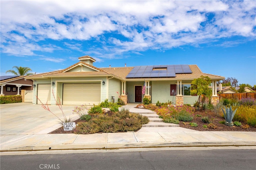 41717 Mesquite Lane