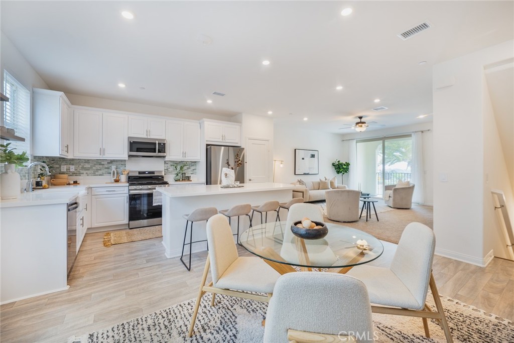 1609 Fig Tree Way