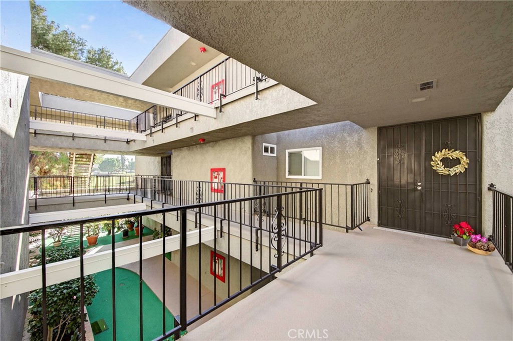 2393 W Via Mariposa 2B