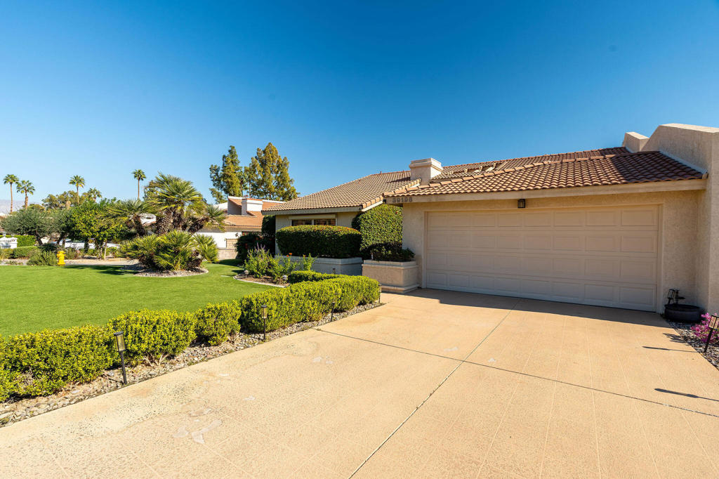 39196 Sweetwater Drive