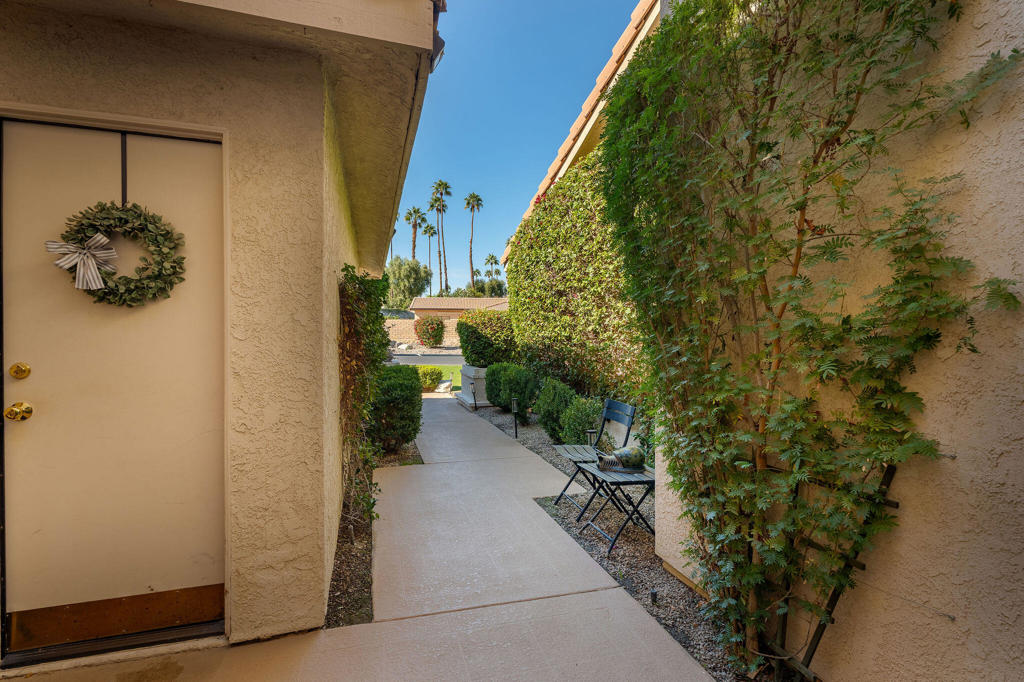 39196 Sweetwater Drive