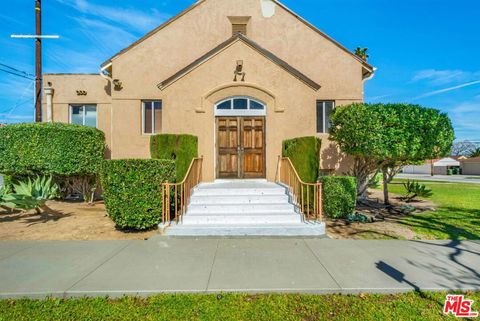 7623 8th Avenue Los Angeles CA 90043