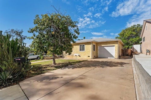Photo of 2720 Olive Street ST, Lemon Grove, CA 91945 (MLS # 260025291SD)