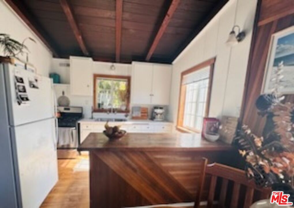 22844 Pacific Coast Highway 2