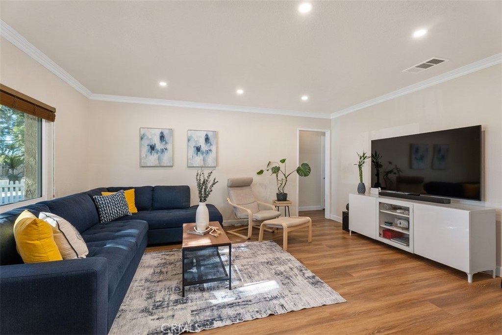 4529 W Flight Avenue