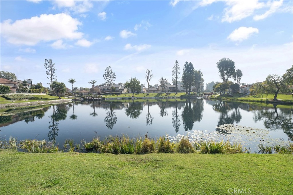 Lakeview Townhomes - Residential