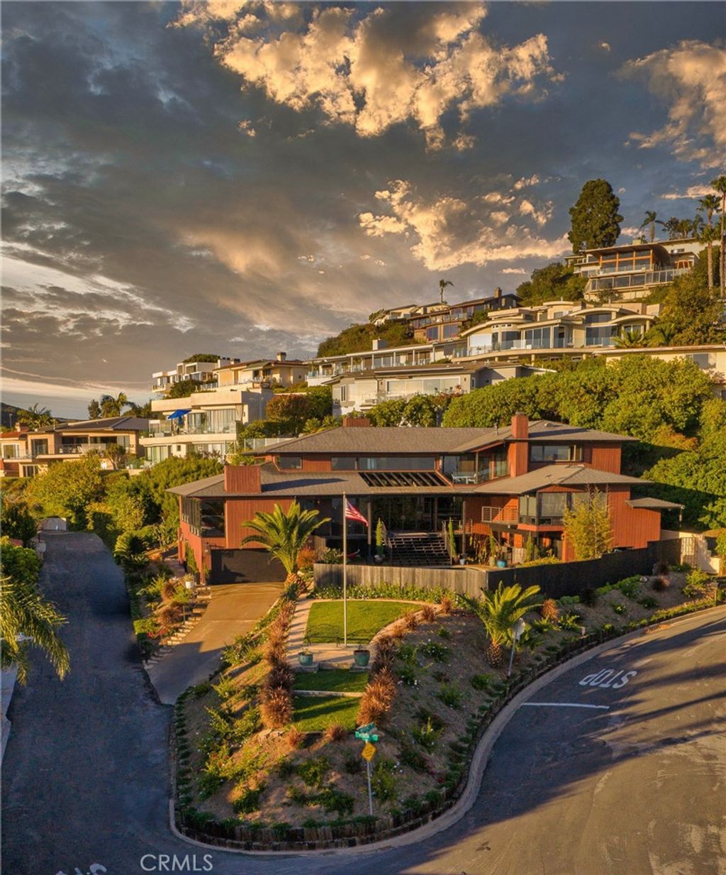 Photo of 622 Mystic Way, Laguna Beach, CA 92651 (MLS # LG26052874)