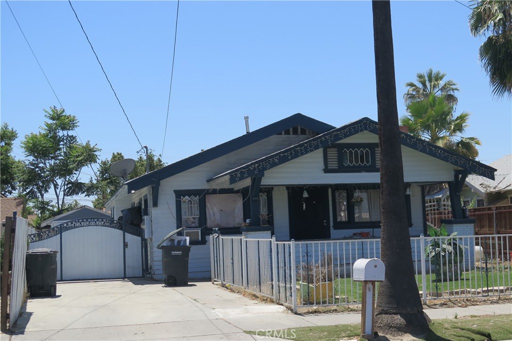 109 Kimball Avenue E