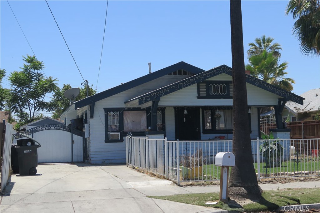 109 Kimball Avenue E