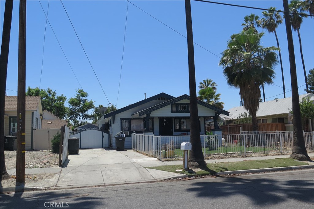 109 Kimball Avenue E