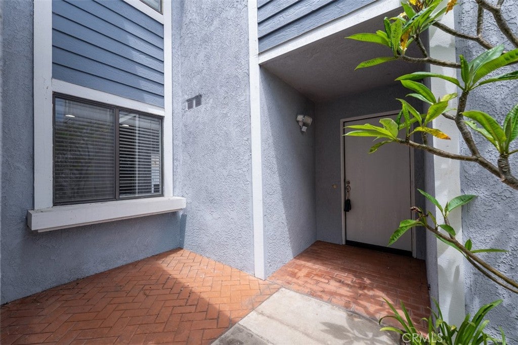 939 W 19th