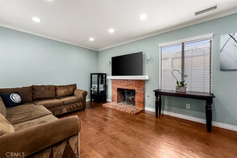 939 W 19th St, Costa Mesa, CA 92627 - MLS#: LG26169664