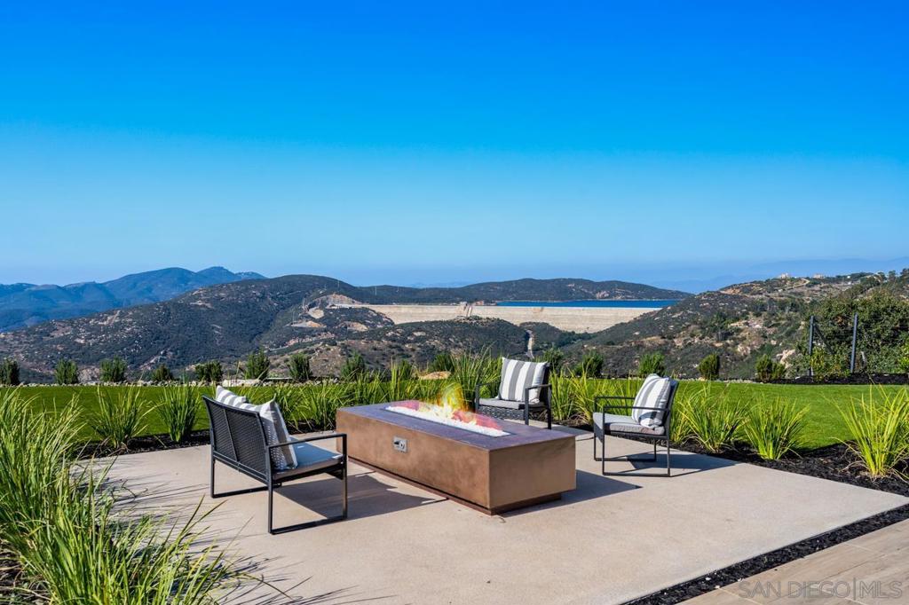 Rancho Santa Fe - Residential