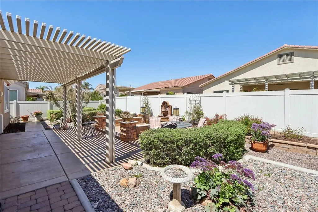 Hemet, California 92545, United States, 2 Bedrooms Bedrooms, ,3 BathroomsBathrooms,Residential,Active,105980