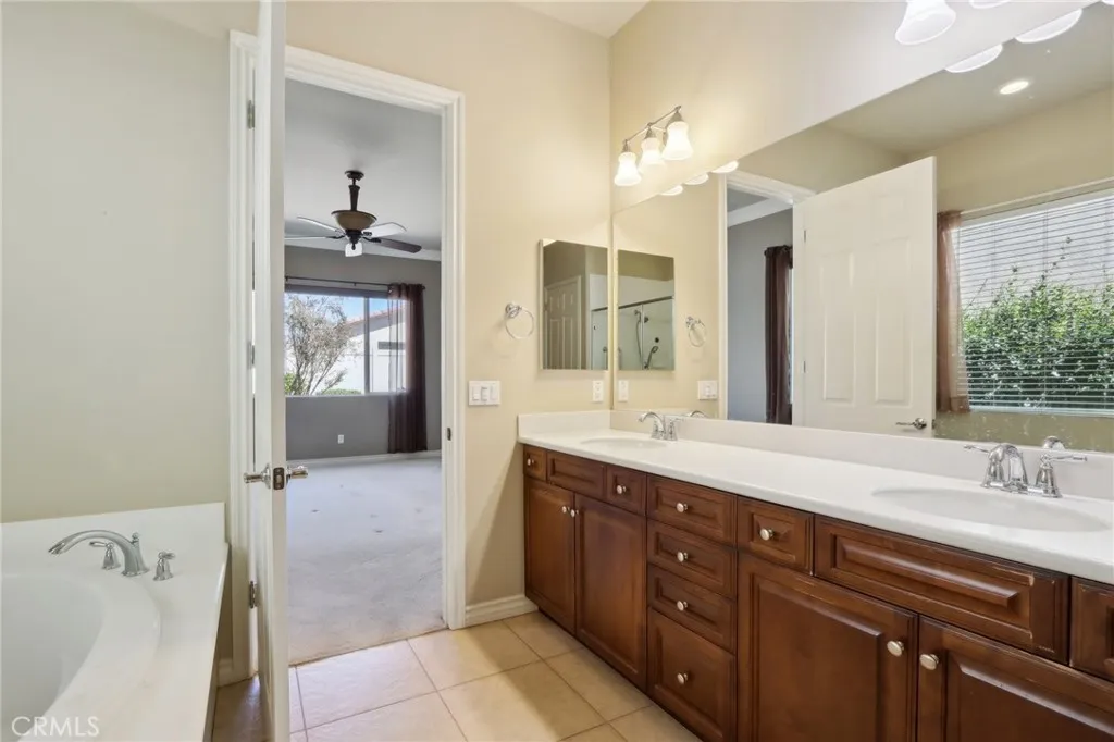 Hemet, California 92545, United States, 2 Bedrooms Bedrooms, ,3 BathroomsBathrooms,Residential,Active,105980