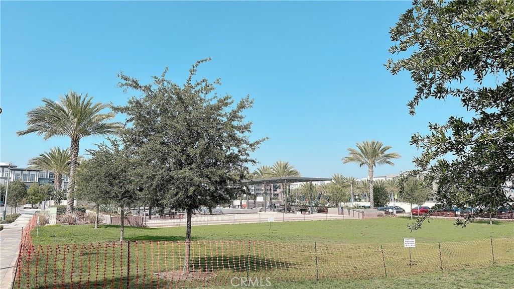 listing image 130720007784885409814