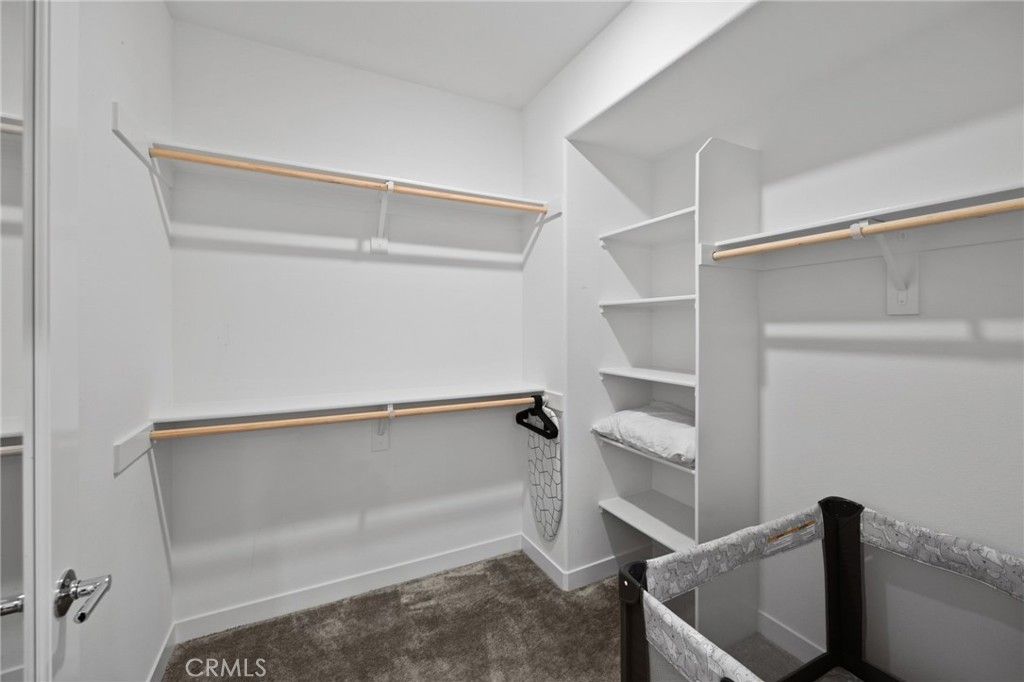 listing image 130727555802231247032