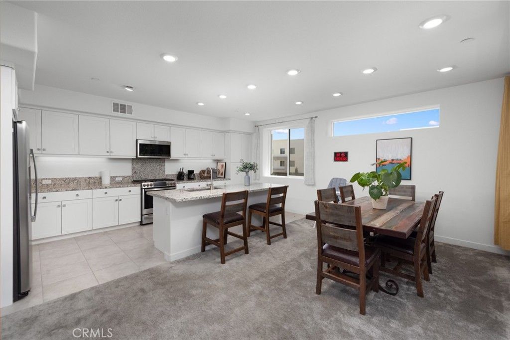 listing image 130720615364043312234