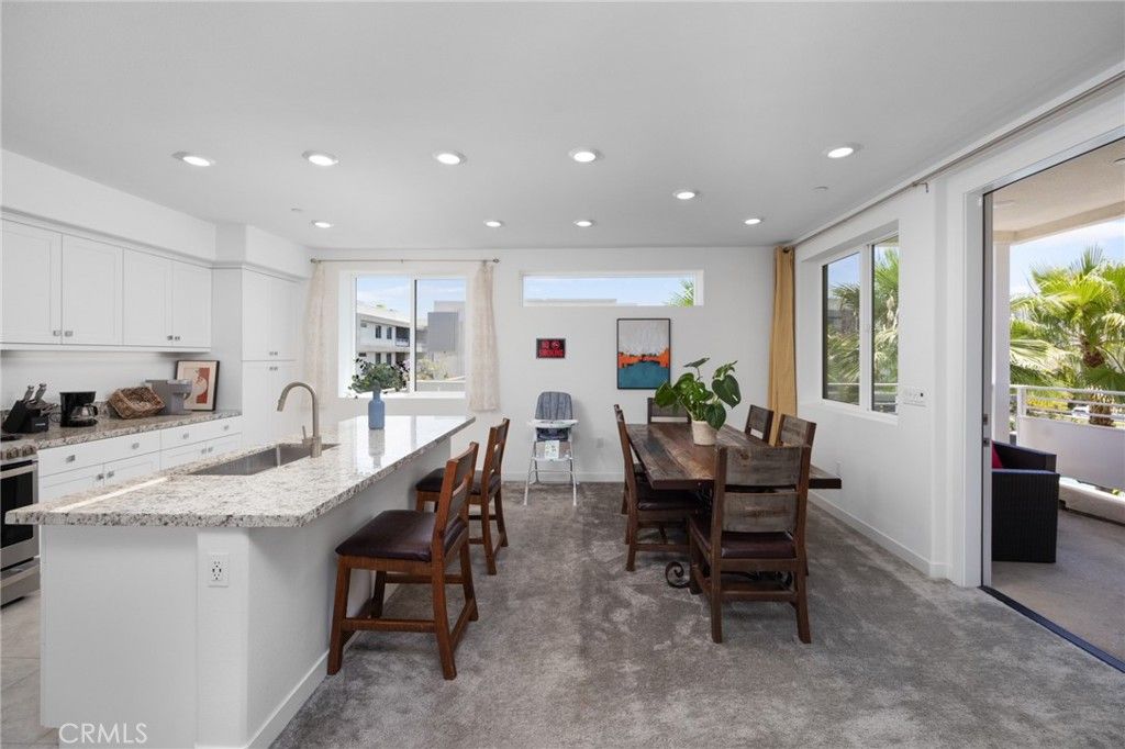 listing image 130720077547044483028