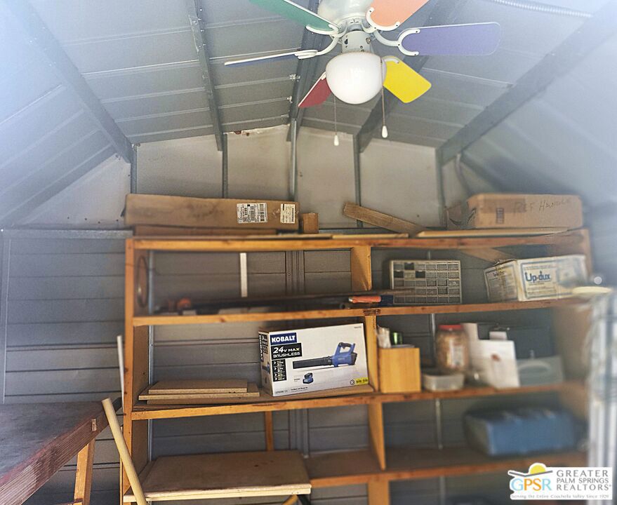 Desert Crest Country Club - Manufactured In Park