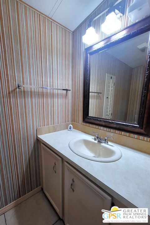 Desert Crest Country Club - Manufactured In Park