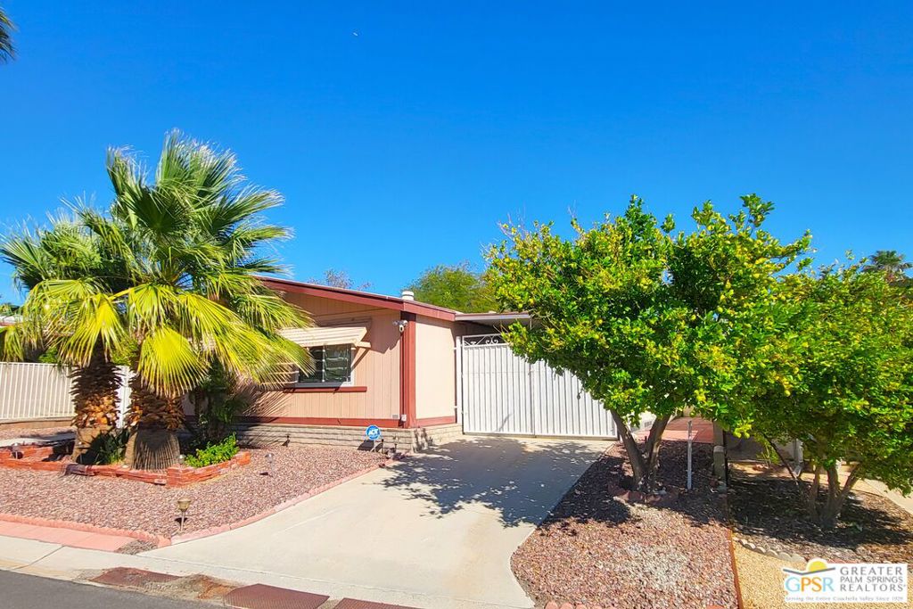 Desert Crest Country Club - Manufactured In Park