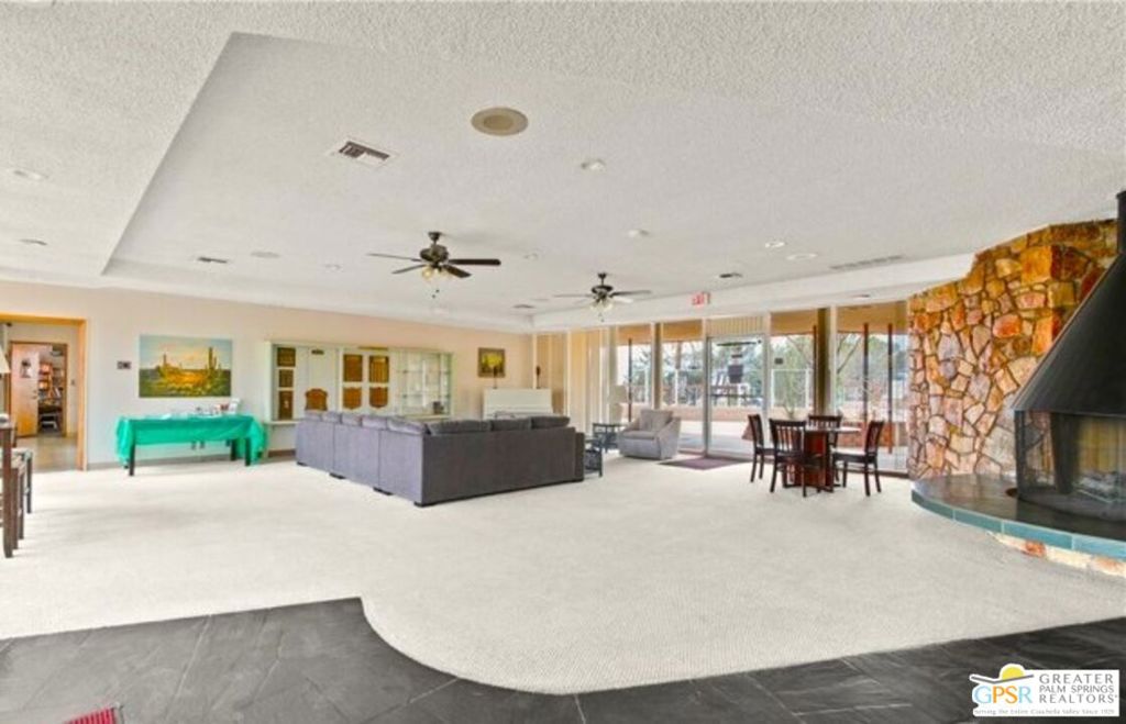 Desert Crest Country Club - Manufactured In Park