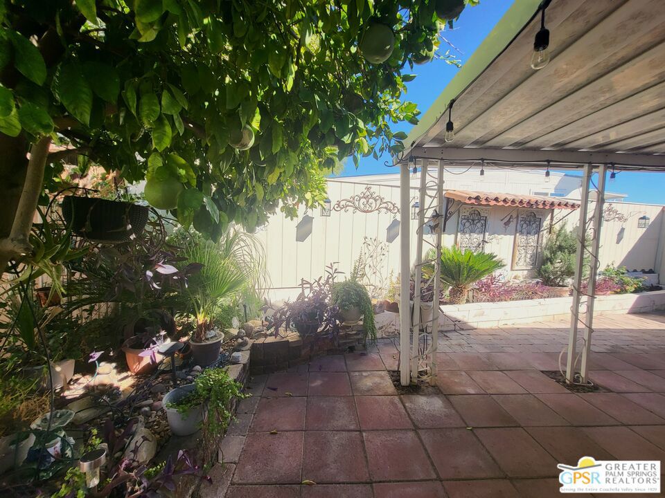 Desert Crest Country Club - Manufactured In Park