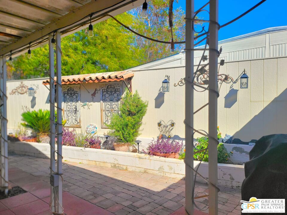 Desert Crest Country Club - Manufactured In Park