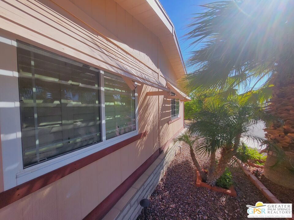 Desert Crest Country Club - Manufactured In Park