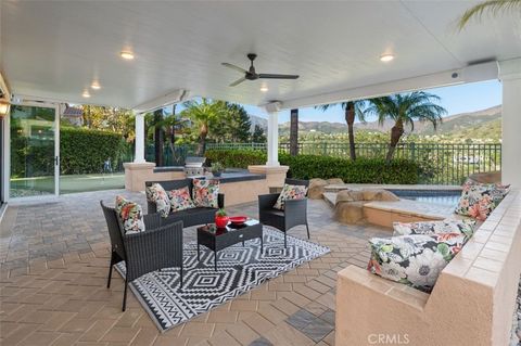 Photo of 6 Beaconsfield, Rancho Santa Margarita, CA 92679 (MLS # OC26080337)