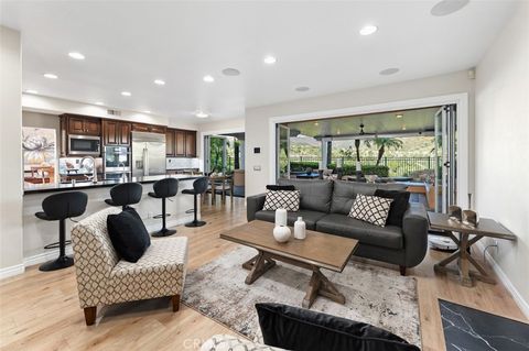 Photo of 6 Beaconsfield, Rancho Santa Margarita, CA 92679 (MLS # OC26080337)